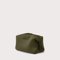 Hunter Toiletry Bag in Dark Moss, Large